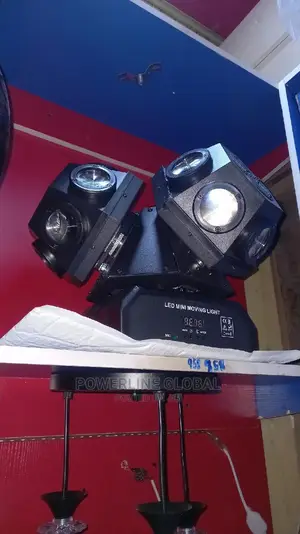 Effect Moving Head Light for Bars/ Clubs/ Event Centres