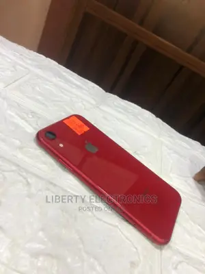 Apple iPhone XR 64 GB Red