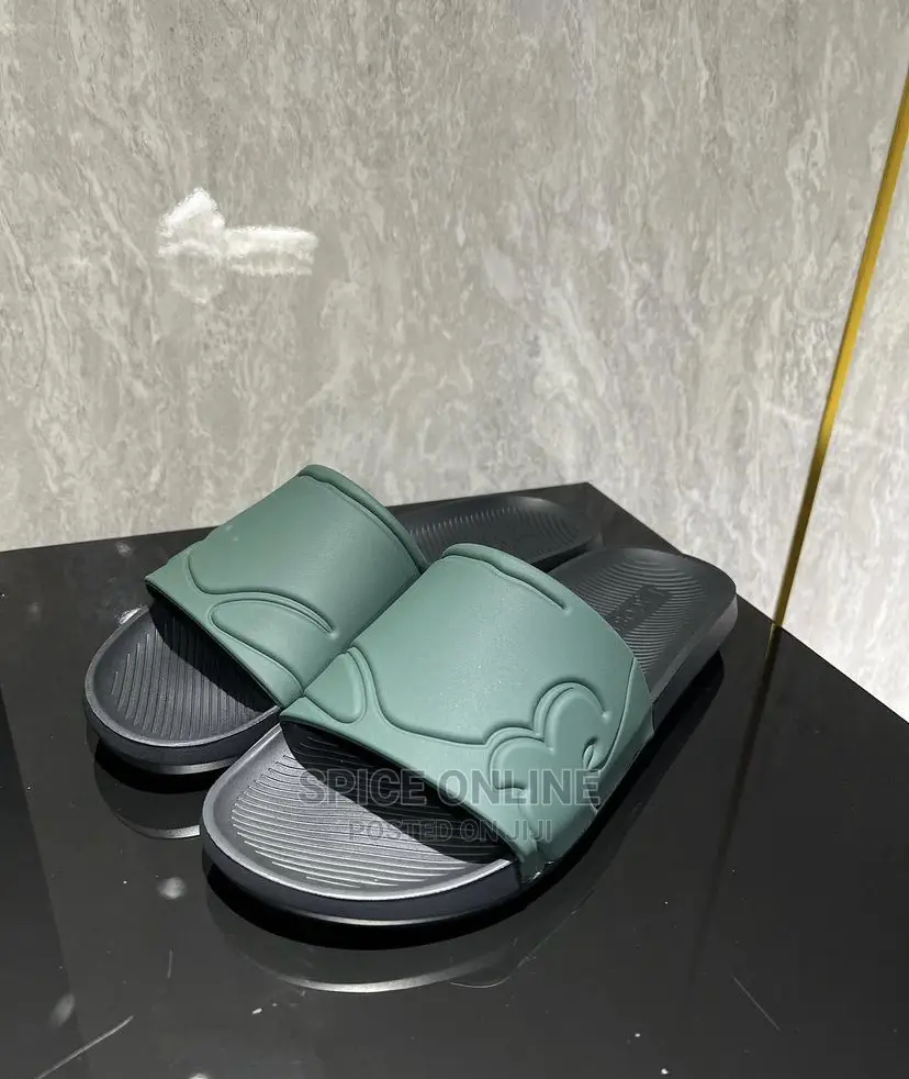 MP: Lacoste Slides