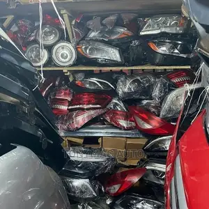 Mercedes-Benz Glk,Gle,E350,C300,Cla,Glc,ML350 Headlights