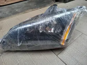 Headlamp for Ford Focus 2008