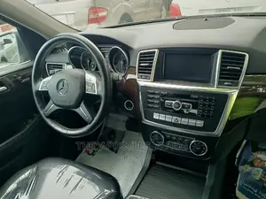 Mercedes-Benz M Class ML 350 4Matic 2012 Gray