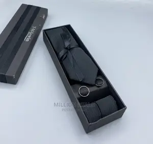 Unique Tie N Cufflinks Pocket Square
