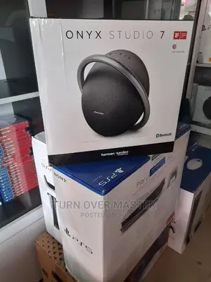 Studio 7 by Harman Kardon 7