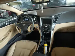 Hyundai Sonata 2013 Red