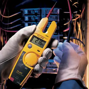 Fluke T5-600 Voltage Continuity and Current Tester