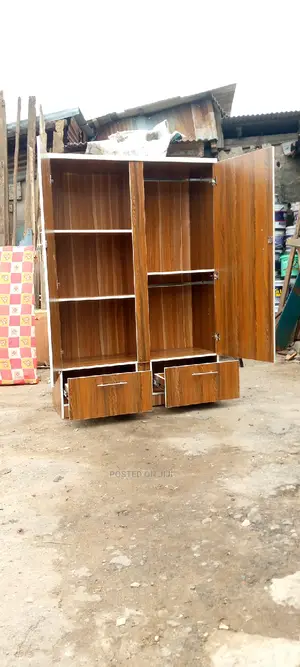 Wardrobe 4 by 6