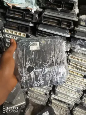 Toyota RAV-4 2010 4plug ECU {Brainbox}.