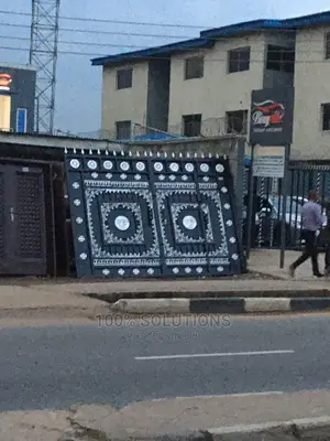 Super Design /Standard Rolling Gate for Your Homes