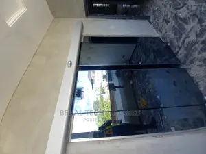Quality Entrance Automatic Sensor Door in Yaba