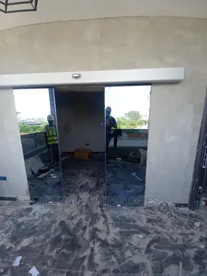Quality Entrance Automatic Sensor Door in Ikoyi