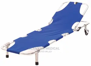 Basket Stretcher With Resistant Handles and Rubber Feet