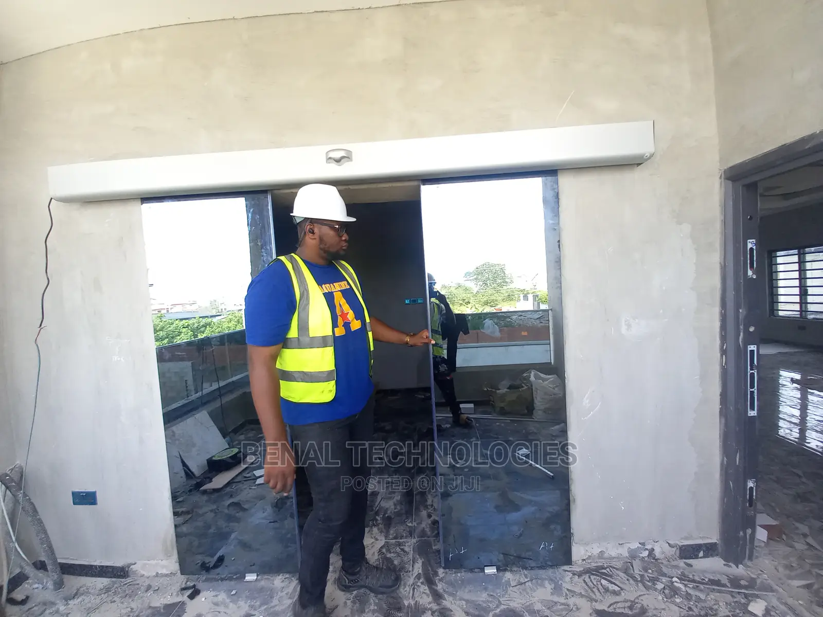 Very Effective Automatic Sensor Door in Ikeja