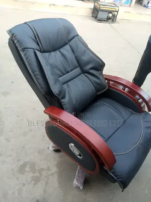 Executive Office Chair Declining Swivel