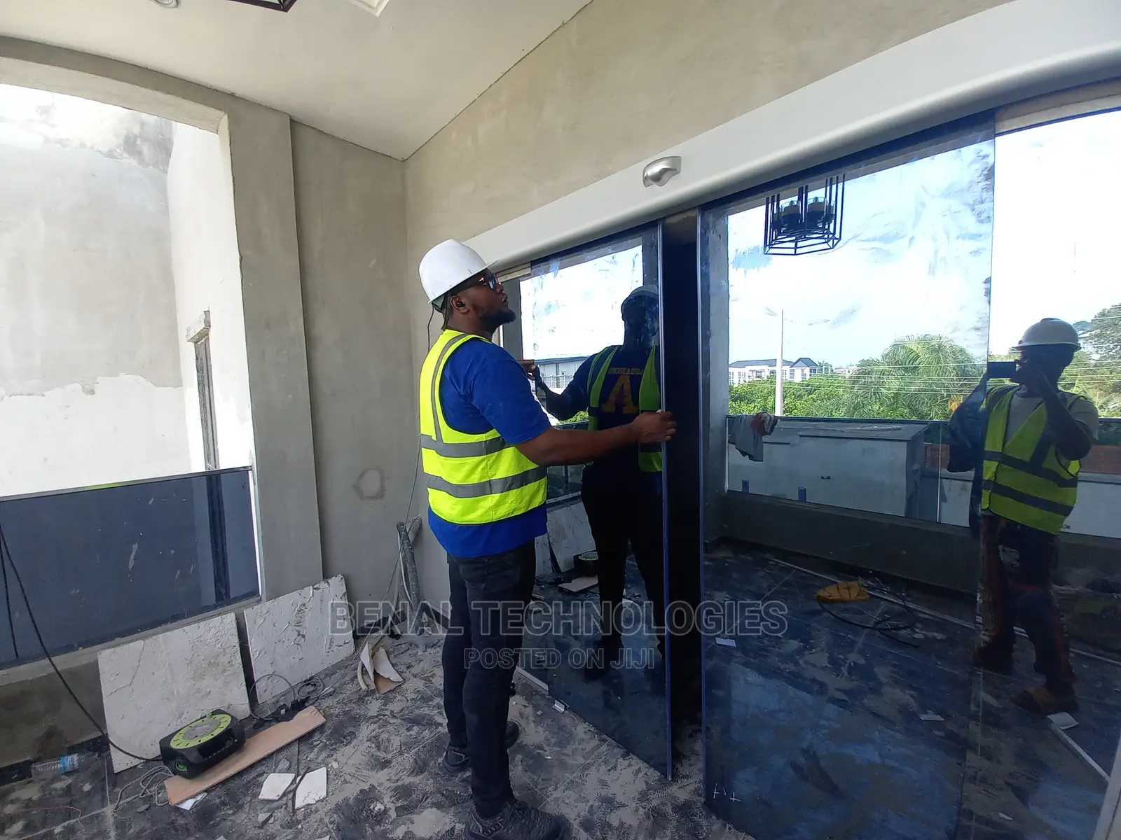 Very Effective Automatic Sensor Door in Ojo