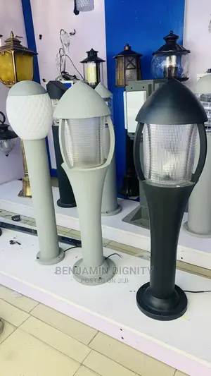 Foreign Cast 3feet Garden 🪴/Walk Way Lamp 