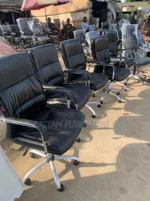 Swivel Armrest Office Chair