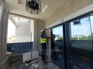 Very Quality Entrance Automatic Sensor Door in Ketu