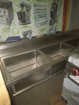 Quality 3 Bowl Industrial Sink