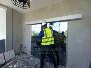 Very Effective Automatic Entrance Sensor Door in Apapa