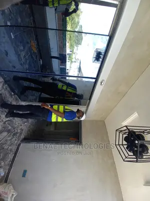 Very Quality Entrance Automatic Sensor Door in Egbe Idimu