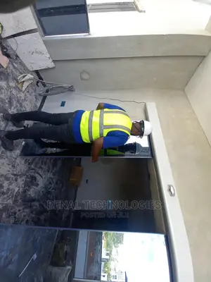 Quality Entrance Automatic Sensor Door in Gbagada