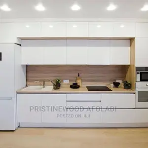 Pristine Wood Kitchen Cabinets