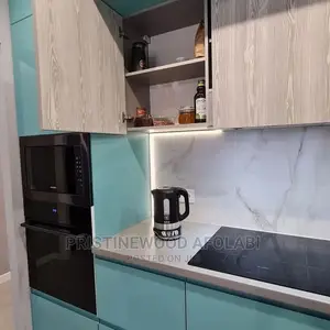 Pristine Wood Design Kitchen Cabinets