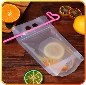 50 Pieces 500ml Frosted Liquid Pouches With Straw