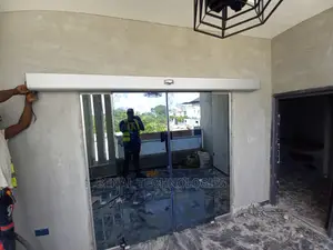 Quality Entrance Automatic Sensor Door in Ikotun