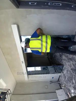 Standard Entrance Automatic Sliding Door Isolo