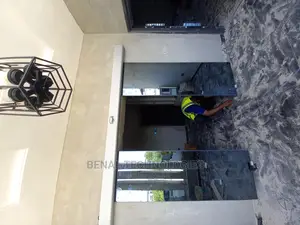 Quality Entrance Automatic Sensor Door in Orile
