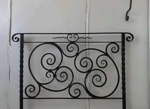 Curly Cumbi Wrought Iron Design