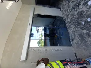 Quality Entrance Automatic Sensor Door in Warri