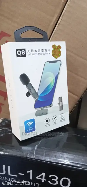 Q8 Wireless Phone Microphone
