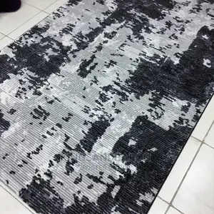 Quality Living Room Super Shaggy Center Rug.