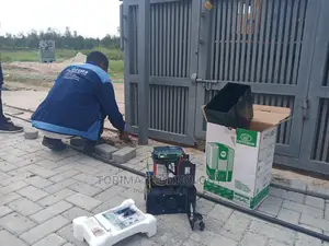 Remote Control Driveway Gate