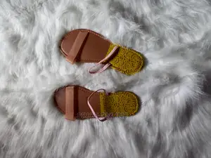 LU; Unique Footwear