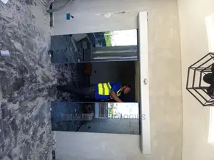 Quality Entrance Automatic Sensor Door in Ogoja