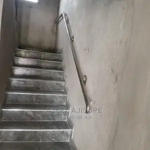 Wall Rail Design