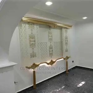 Royal Majestic Blinds/Curtain
