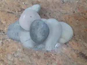 Round Sea Water Pepple Granite Stone