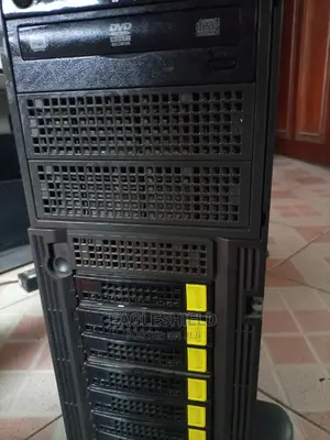 Server 48GB Intel Xeon 1T