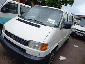 Volkswagen Transporter 2003 White