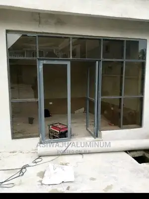 Aluminium Front Partition