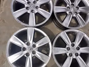 Lexus 17rims Alloy Wheel Available.