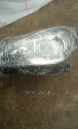 Mercedes Benz C300 Headlights 2013