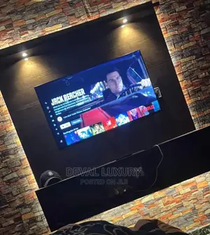 Wall Console