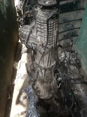Nissan Infiniti FX45 Gearbox