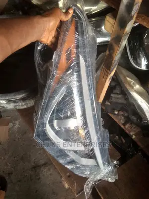 Hyundai Santafe 2016 Headlight Tokunbo